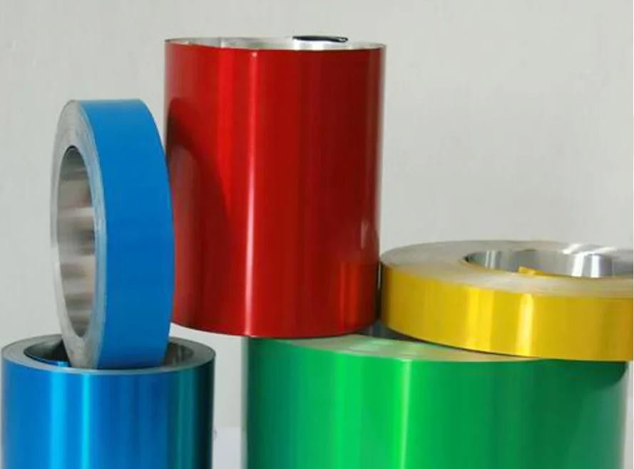 Contenitore in alluminio Utilizzare spessore rivestito di colore 3003 3004 Folietta di alluminio bobina 8011 1070 Folietta di alluminio colorata